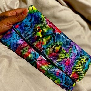 Like New!!! Steve Madden Rainbow Python print envelope crossbody/clutch 💕